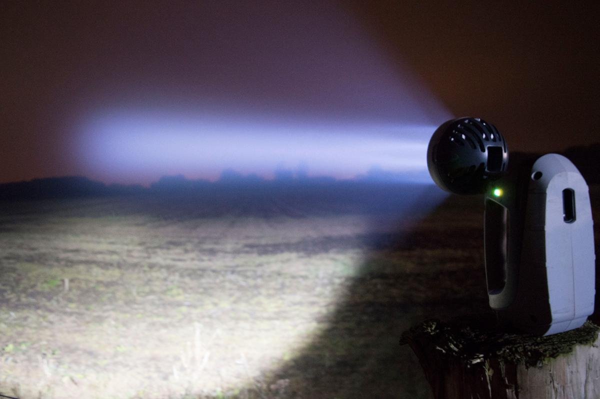 ProStar Lite | 10000 Lumen | Wiederaufladbarer Suchscheinwerfer