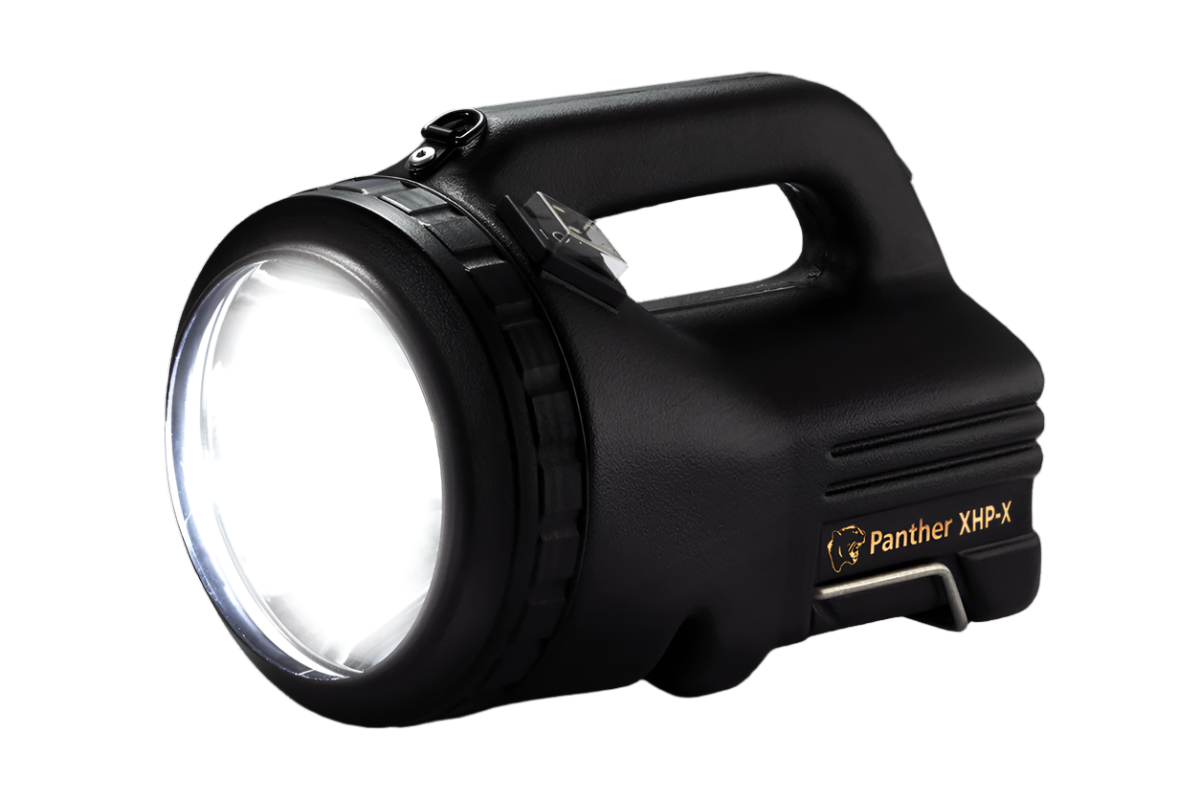 Panther XHP-X | 1800 Lumen | Wiederaufladbarer Suchscheinwerfer